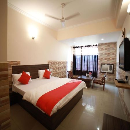 Oyo 15561 Corporate Villa Jammu Exteriör bild