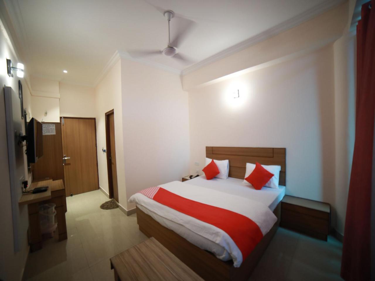 Oyo 15561 Corporate Villa Jammu Exteriör bild
