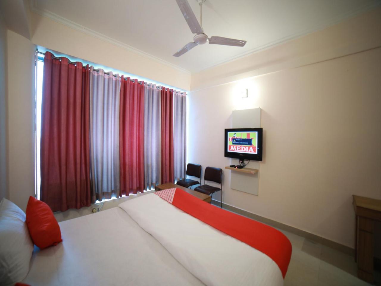 Oyo 15561 Corporate Villa Jammu Exteriör bild