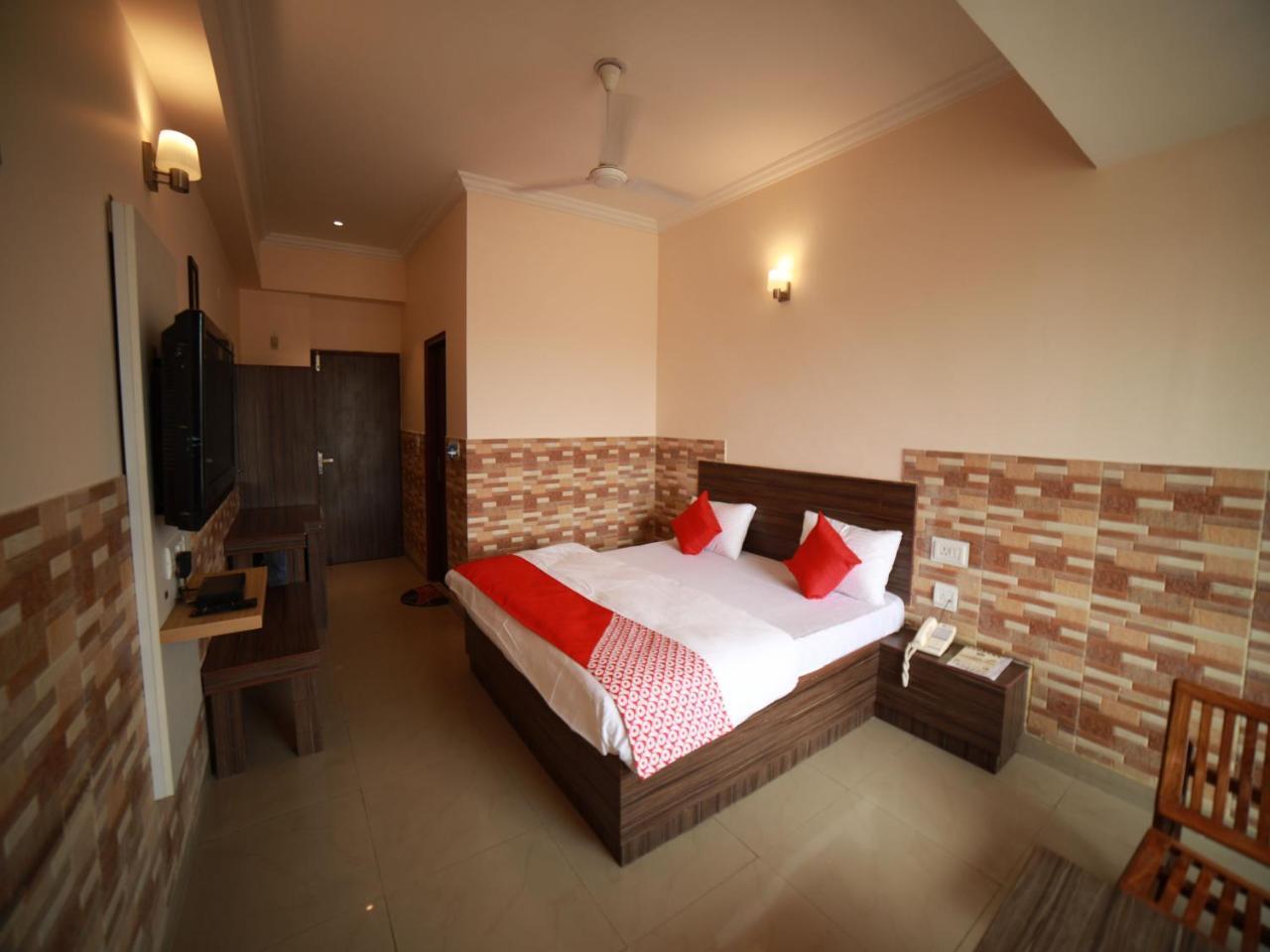 Oyo 15561 Corporate Villa Jammu Exteriör bild